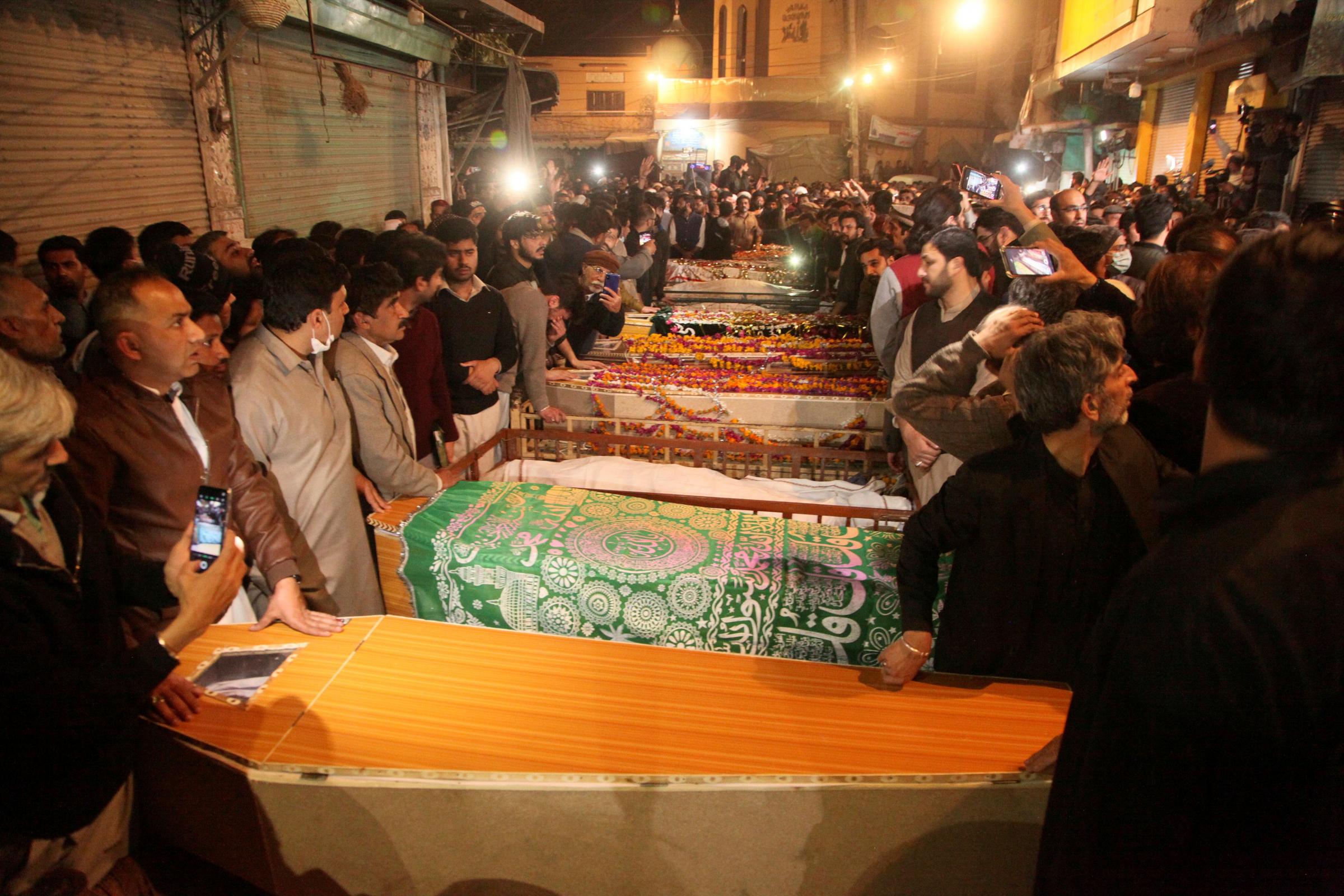 Pakistan vows to arrest masterminds of IS mosque attack - Vimarsana News