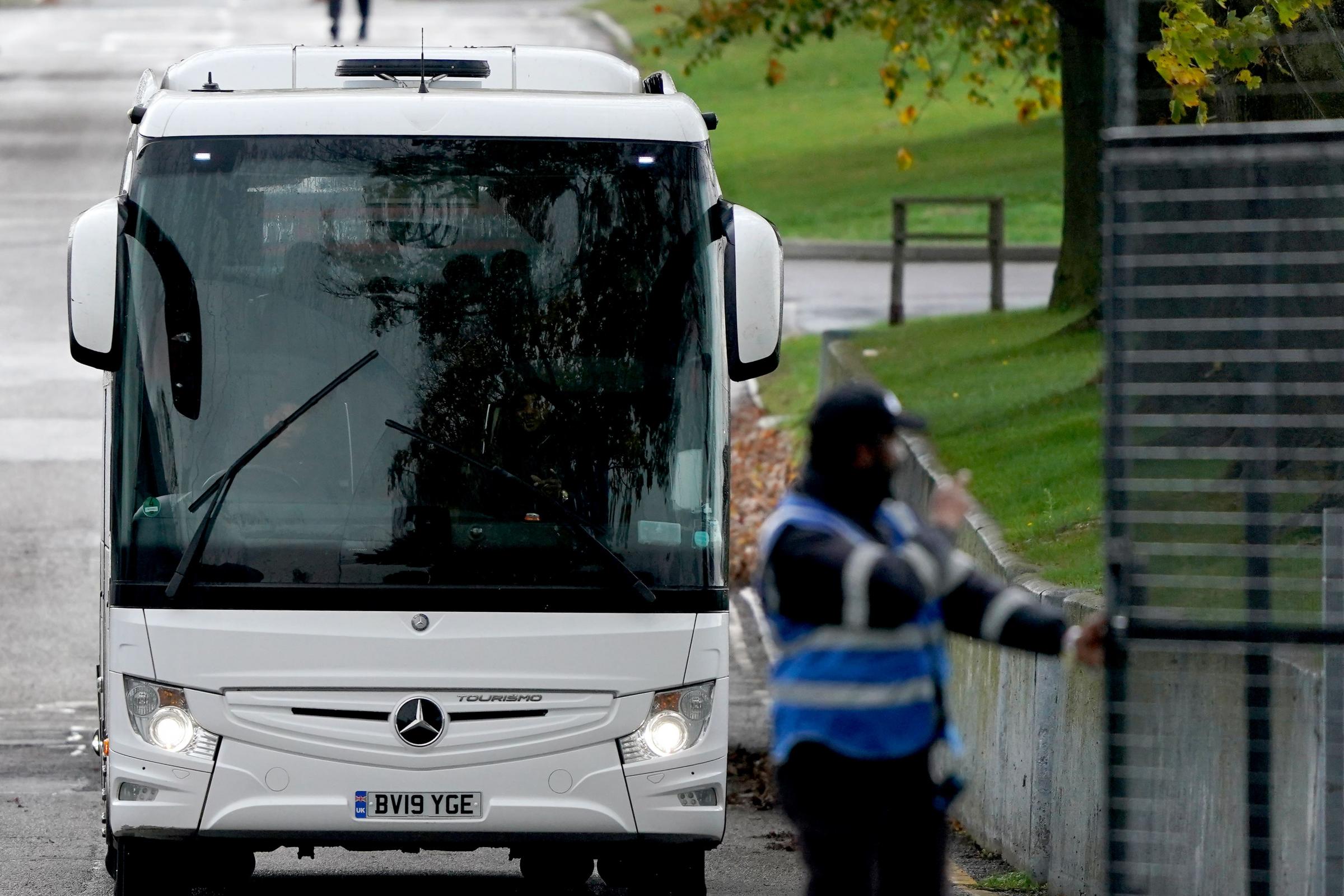 Hundreds of migrants moved from Manston processing centre amid overcrowding - Vimarsana News