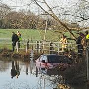 Emergency services: services helped to free the trapped woman