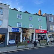 Commercial property: up to auction