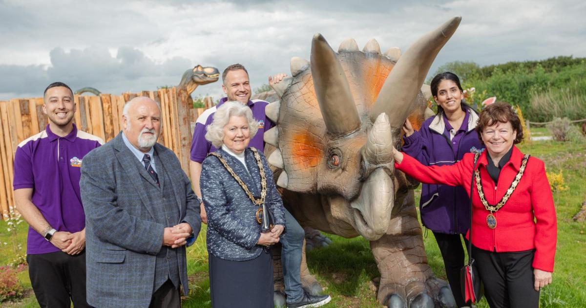 Marsh Farm opens 'mind-blowing' new £1.2m dinosaur park | Maldon and Burnham Standard - Vimarsana News
